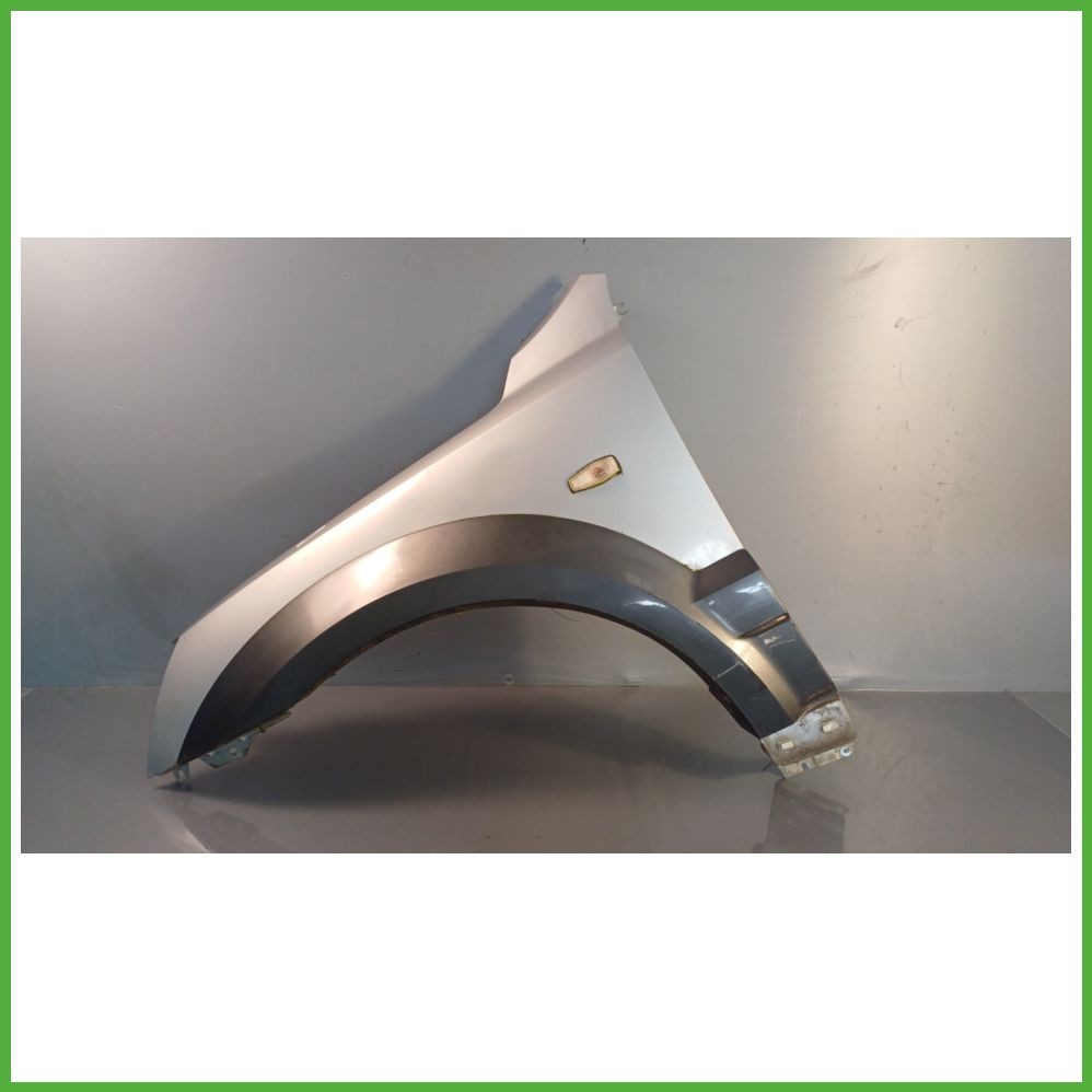 Parafango KIA SORENTO 1a Serie (dal 07/2002 al 12/2006) Anteriore Sinistra SX (Lato Guida) Originale Usato GRIGIO