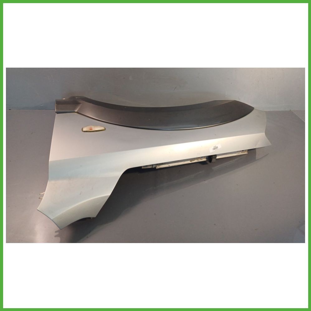 Parafango KIA SORENTO 1a Serie (dal 07/2002 al 12/2006) Anteriore Sinistra SX (Lato Guida) Originale Usato GRIGIO