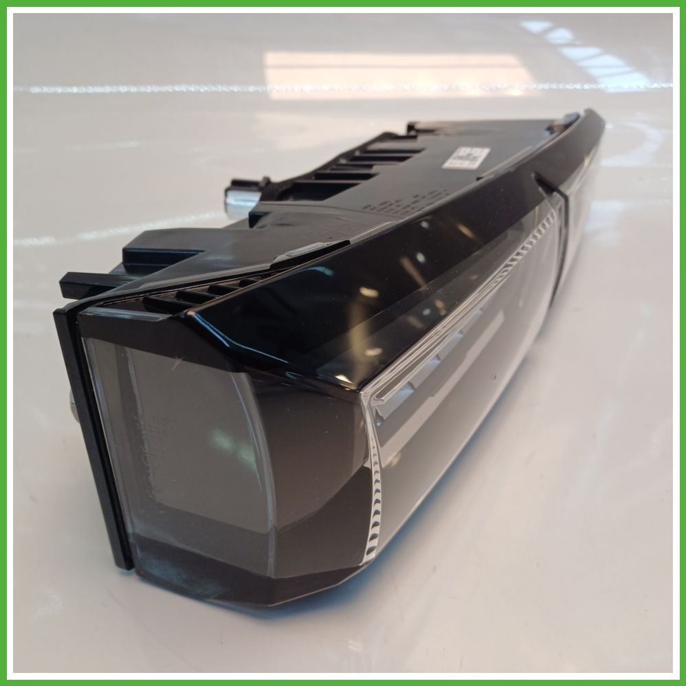 Linkes linkes Rücklicht (Fahrerseite) Gebraucht HELLA 015.020-01AL PEUGEOT 308 (ab 06/2021) PEUGEOT 2021